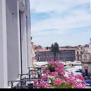 https://fera-o-luni.sicilyhotelsitaly.net