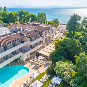 https://villa-rosa-hotel.it-lombardy.com